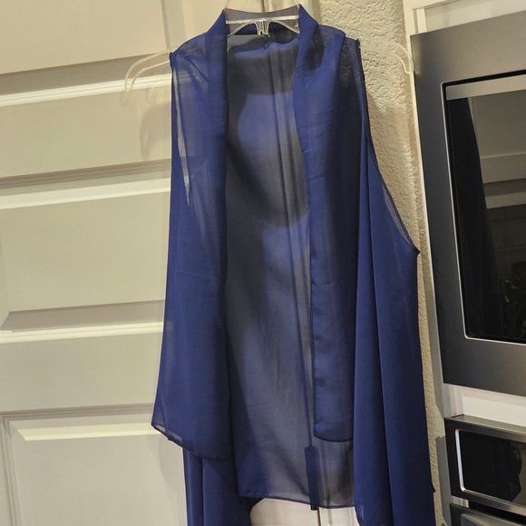 Navy Sleeveless Asymetrical Open Front Flyaway Vest - Picture 3 of 7